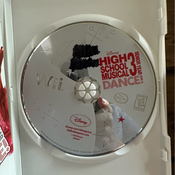 Lot of 3 Nintendo Wii Disney Games Sing It and Dance - Picture 8 of 12